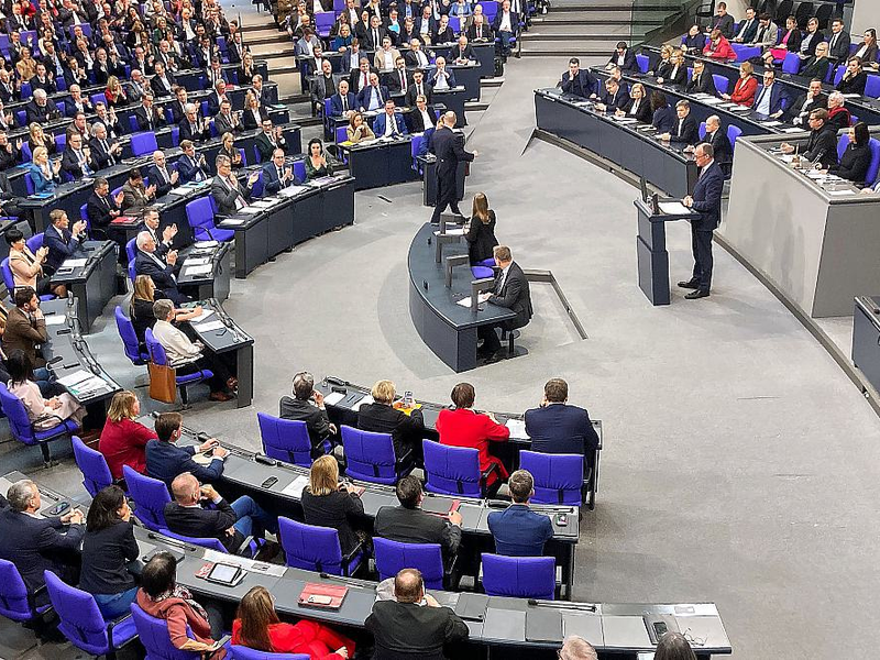 Bundestag debattiert über Zustrombegrenzungsgesetz (Archiv) - Foto: über dts Nachrichtenagentur