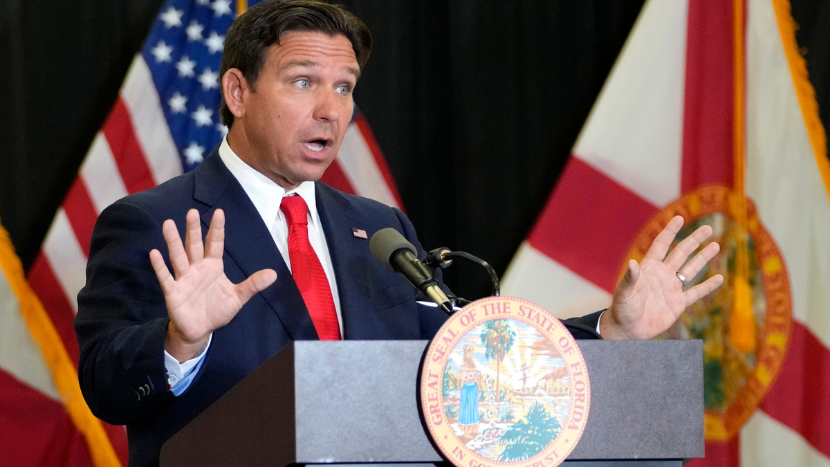 «Florida ist kein Ort, an dem diese Art von Verhalten willkommen ist», sagt Gouverneur Ron DeSantis. (Archivbild) - Foto: Lynne Sladky/AP/dpa