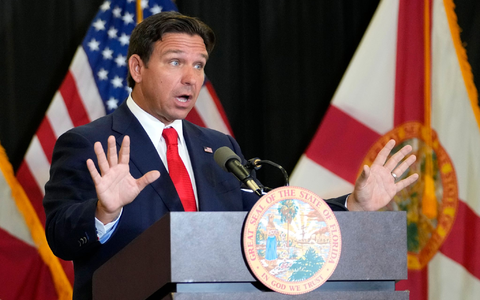 «Florida ist kein Ort, an dem diese Art von Verhalten willkommen ist», sagt Gouverneur Ron DeSantis. (Archivbild) - Foto: Lynne Sladky/AP/dpa «Florida ist kein Ort, an dem diese Art von Verhalten willkommen ist», sagt Gouverneur Ron DeSantis. (Archivbild) - Foto: Lynne Sladky/AP/dpa