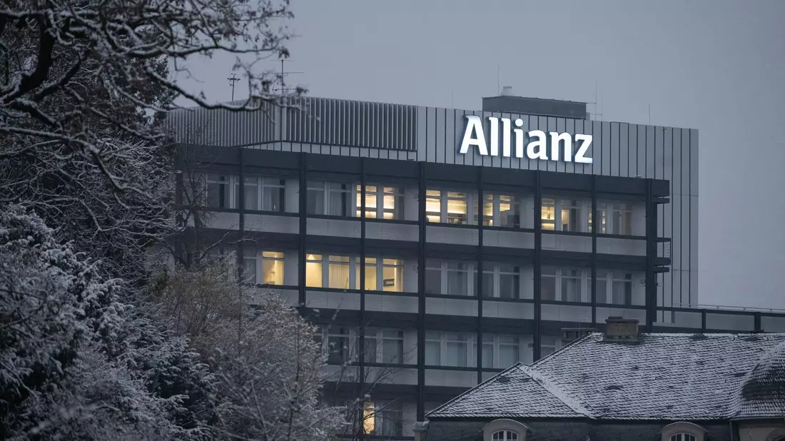 Die Geschäfte beim Versicherungskonzern Allianz laufen rund.  - Bild: Marijan Murat/dpa