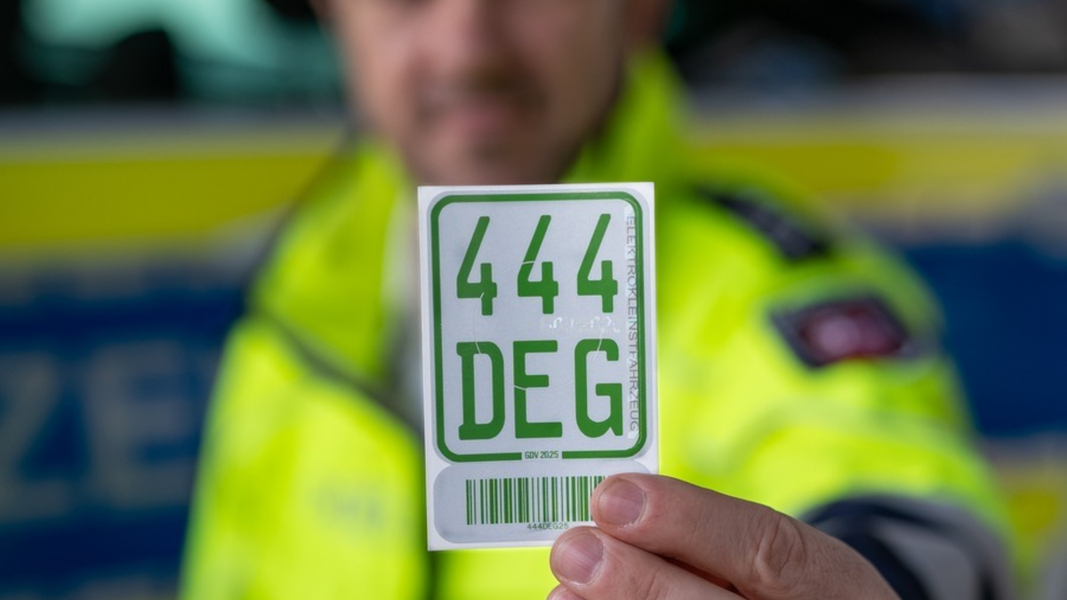 POL-ROW: ++ Neues Versicherungsjahr für Kleinfahrzeuge beginnt am 1. März ++ - Foto: presseportal.de