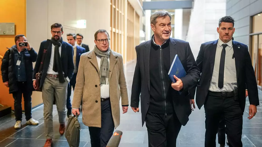 Für die Union traf unter anderem der CSU-Vorsitzende Markus Söder ein.  - Bild: Kay Nietfeld/dpa