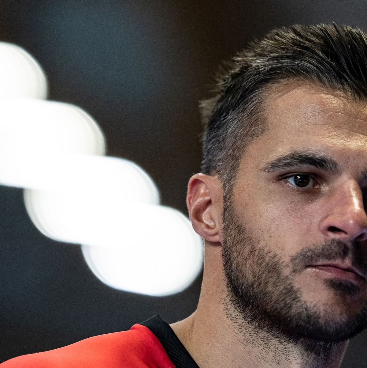 Sportvorstand Michael Allendorf spielte selbst über zehn Jahre für Melsungen.  - Foto: Swen Pförtner/dpa