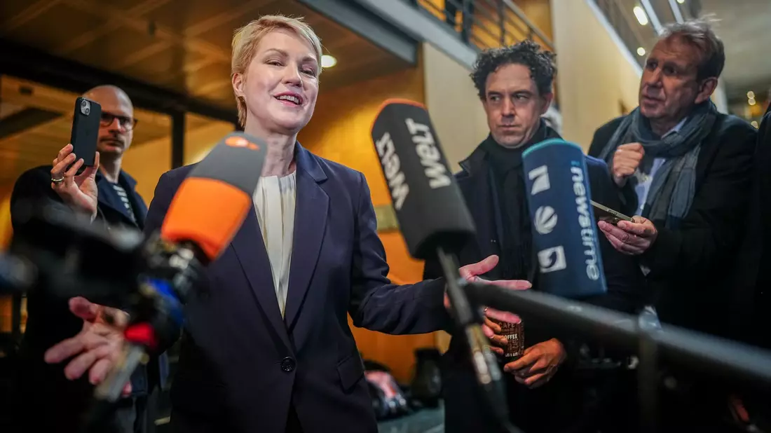 Nur Mecklenburg-Vorpommerns Ministerpräsidentin Manuela Schwesig äußerte sich zunächst.  - Bild: Kay Nietfeld/dpa