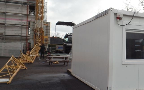 POL-PDKL: Baukran auf Schulgelände umgestürzt - Foto: presseportal.de