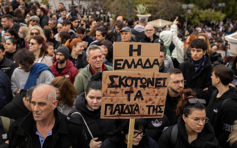 So viel Mobilisierung wie noch nie: Hunderttausende Demonstranten gingen landesweit auf die Straße.  - Foto: Socrates Baltagiannis/dpa