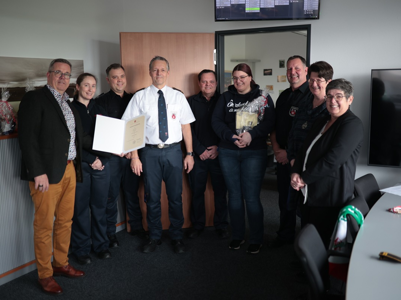 FW Ratingen: FEIERlichkeiten bei der Feuerwehr Ratingen - Foto: presseportal.de
