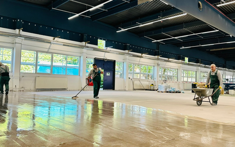 Patricia Locher-Scheuenpflug: Warum die Epoxidharz-Boden-Systeme von LIQUID INDUSTRY FLOORS GERMANY bei der Industrie gefragt sind - Foto: presseportal.de