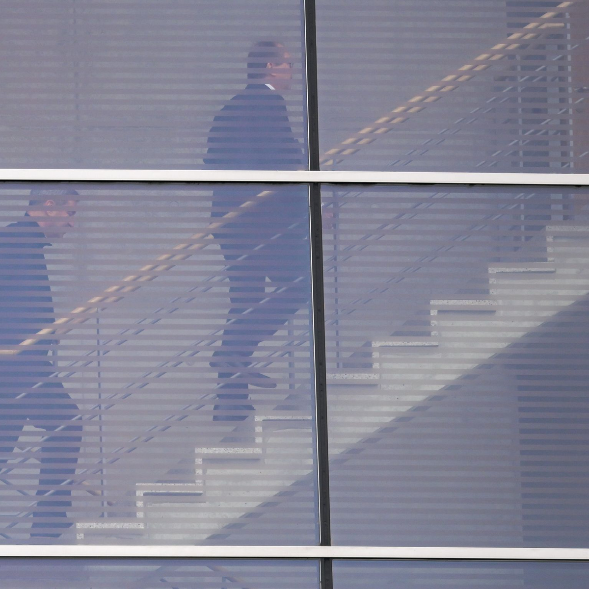 Für SPD-Chef Lars Klingbeil ist die Regierungsbildung kein Selbstläufer. Die Verhandlungen dürften inhaltlich nicht einfach werden.  - Foto: Hannes P. Albert/dpa