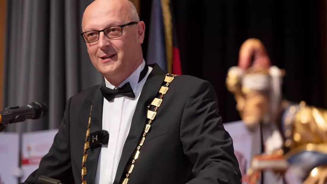 Die Menschen sollen laut BDK-Präsident Fess Karneval unbeschwert feiern. (Archivbild) - Bild: Harald Tittel/dpa