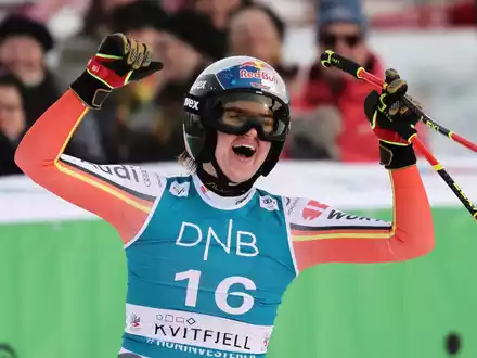Am Freitag Zweite, am Samstag Erste: Emma Aicher brilliert beim Weltcup in Kvitfjell. - Foto: Marco Trovati/AP/dpa