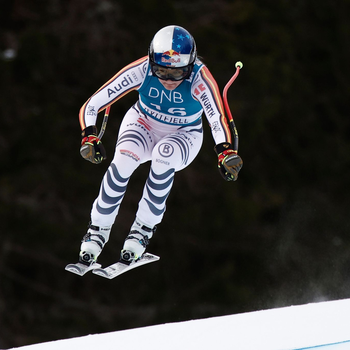 Knappe Sache: Emma Aicher lag letztlich 0,03 Sekunden vor der US-Amerikanerin Lauren Macuga. - Foto: Gabriele Facciotti/AP/dpa