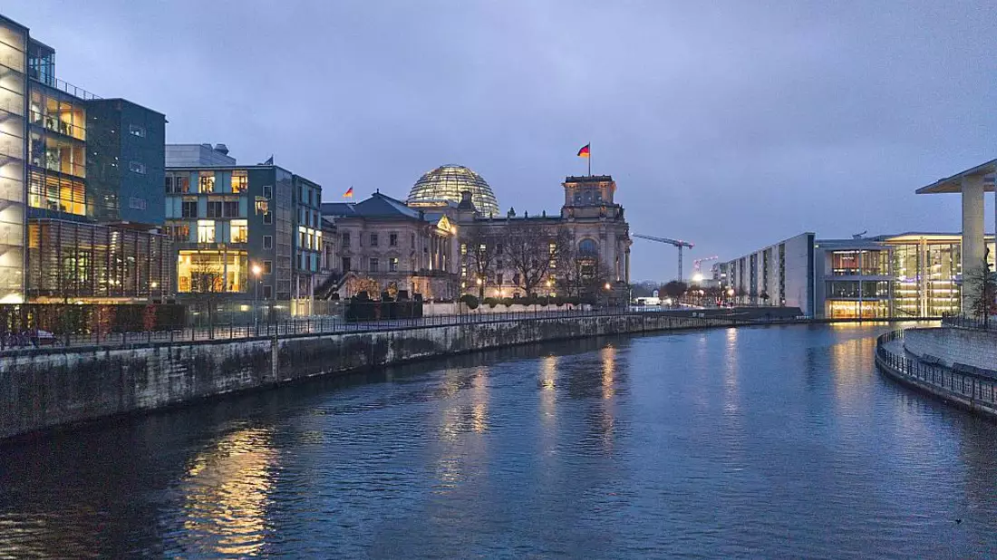 Reichstagsgebäude am 28.02.2025 - Bild: über dts Nachrichtenagentur