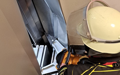 FW-M: Aufzug muss gewaltsam geöffnet werden (Neuhausen) - Foto: presseportal.de