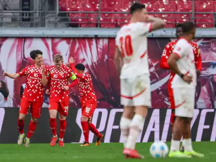 Trainer Marco Rose kämpft weiter um seinen Job. - Foto: Jan Woitas/dpa