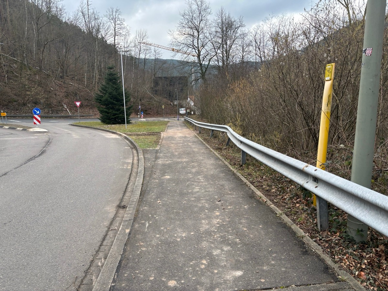 POL-PDNW: Nach Unfall geflüchtet - Foto: presseportal.de