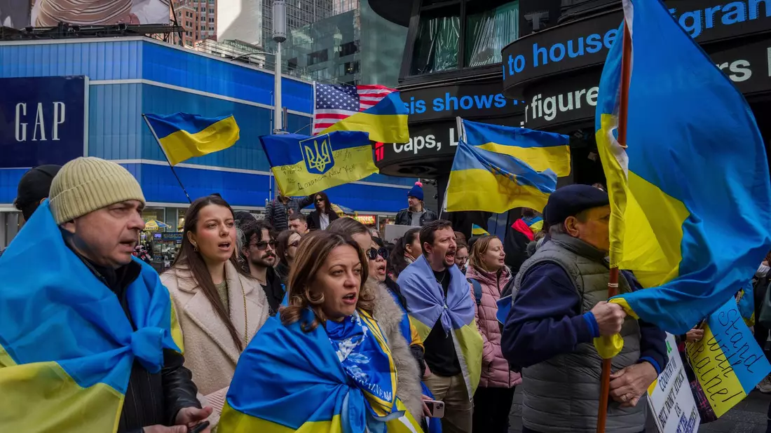 In den USA gibt es auch Warnungen vor einer Einstellung der Militärhilfe für die Ukraine. - Bild: Adam Gray/FR172090 AP/AP/dpa