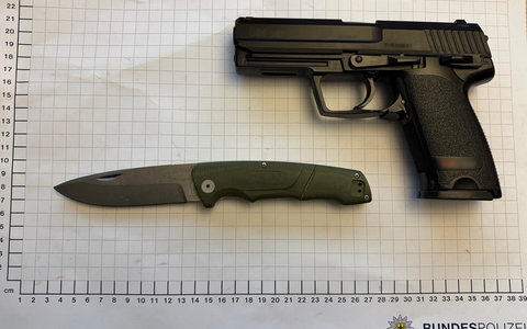 BPOL NRW: Mit Softair-Waffe durch den Hauptbahnhof - Bundespolizei weist auf Allgemeinverfügung hin - Foto: presseportal.de
