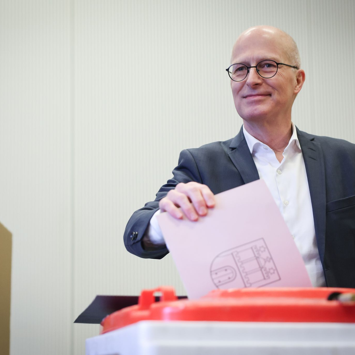 Peter Tschentscher will weiter regieren.  - Foto: Christian Charisius/dpa