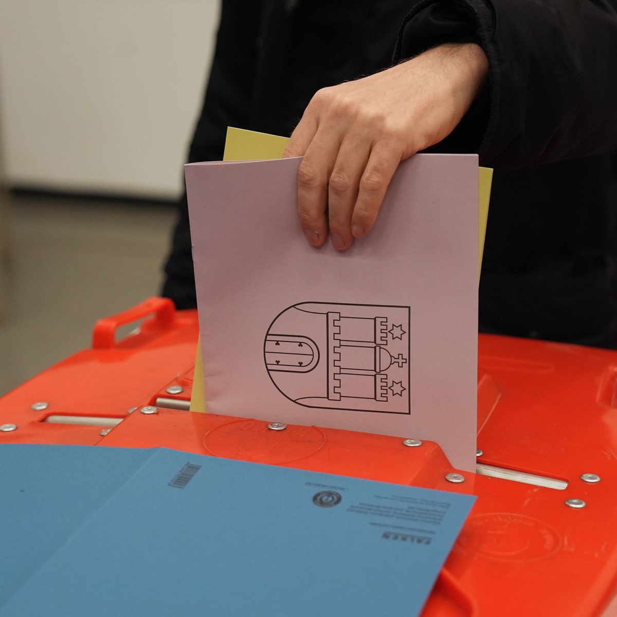 Rund 1,3 Millionen Hamburgerinnen und Hamburger waren zur Stimmabgabe aufgerufen.  - Foto: Marcus Brandt/dpa