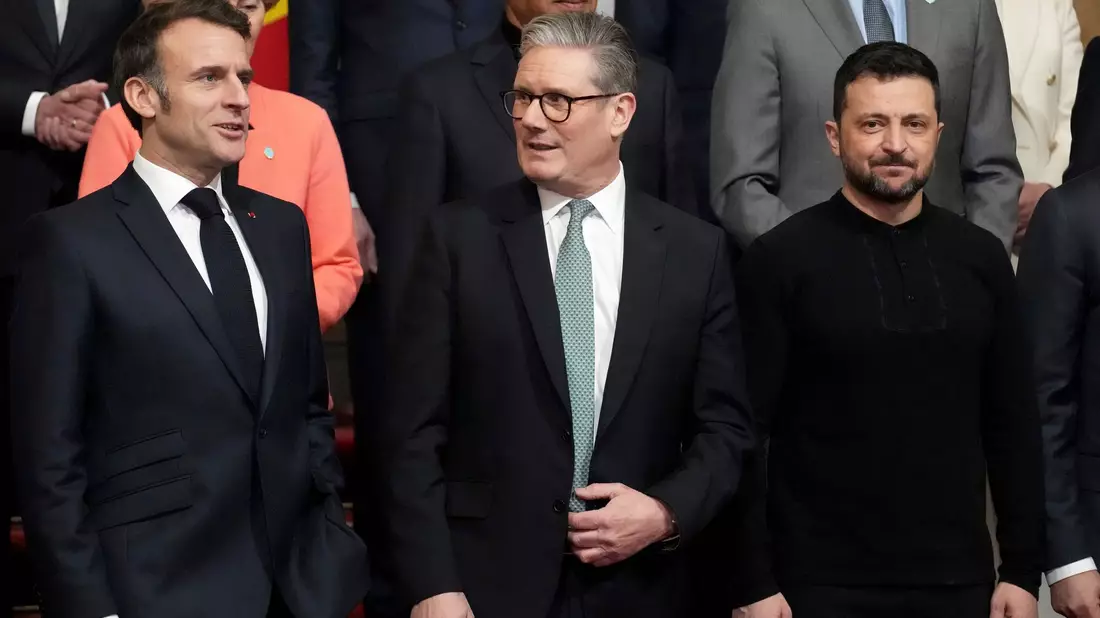 Westliche Staats- und Regierungschefs sowie die Spitzen von EU und Nato kamen in London zu einem Ukraine-Gipfel zusammen.  - Bild: Christophe Ena/Pool AP/dpa