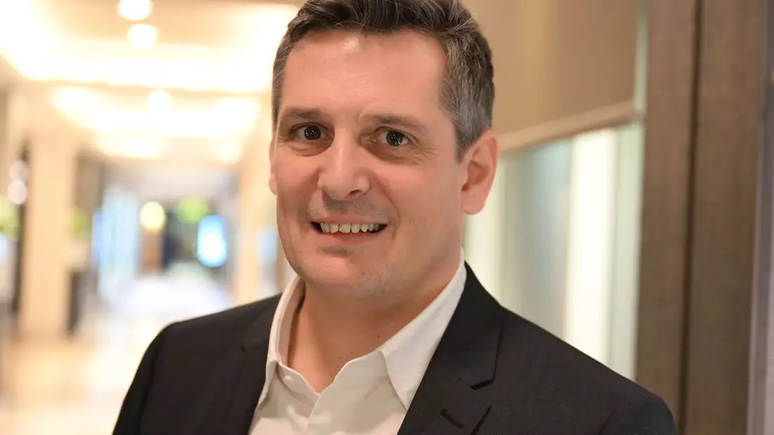 1&1-Mobilfunkchef Michael Martin sieht seine Firma beim Handynetz auf Kurs. - Bild: Wolf von Dewitz/dpa