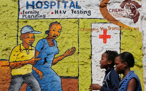 Ein Wandgemälde macht auf HIV/Aids in Afrika aufmerksam (Archivbild) - Foto: picture alliance / dpa