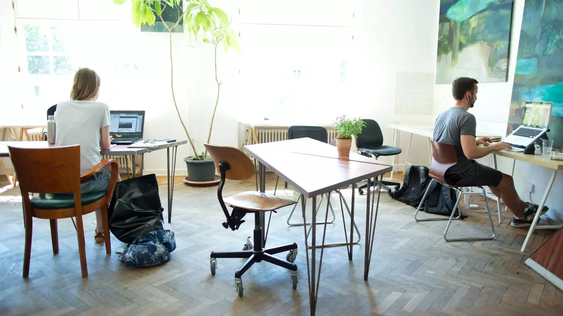 Gründerinnen von Start-ups erhalten viel weniger Risikokapital als Jungunternehmen, die von Männern oder gemischten Teams gegründet werden.  - Bild: Jörg Carstensen/dpa