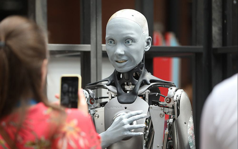 Roboter (Archiv) - Foto: über dts Nachrichtenagentur