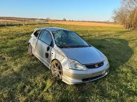 POL-PDLD: Zu schnell unterwegs - Fahrer leichtverletzt - Foto: presseportal.de