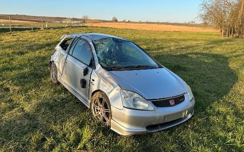 POL-PDLD: Zu schnell unterwegs - Fahrer leichtverletzt - Foto: presseportal.de