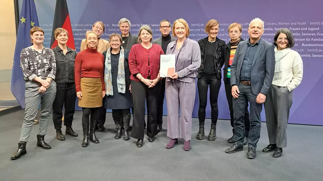 Klimawandel trifft Frauen besonders hart / Gutachten zum Vierten Gleichstellungsbericht der Bundesregierung auf gleichstellungsbericht.de veröffentlicht - Bild: presseportal.de