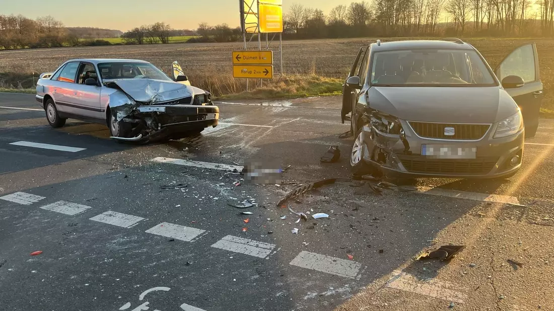 POL-COE: Dülmen, L580, K57/ Autos kollidieren - Bild: presseportal.de
