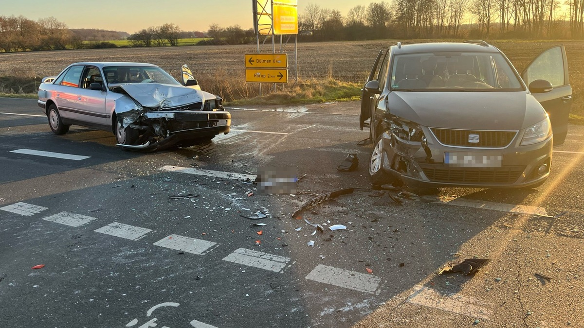 POL-COE: Dülmen, L580, K57/ Autos kollidieren - Foto: presseportal.de