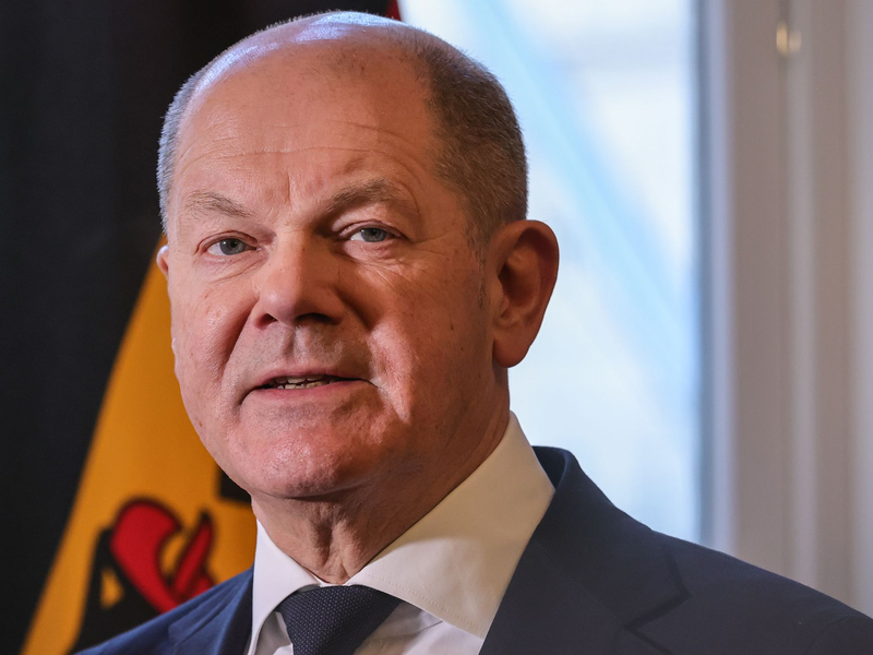 Scholz war am Sonntag zum Ukraine-Sondergipfel in London. - Foto: Christine Ongsiek/Imageplotter/dpa