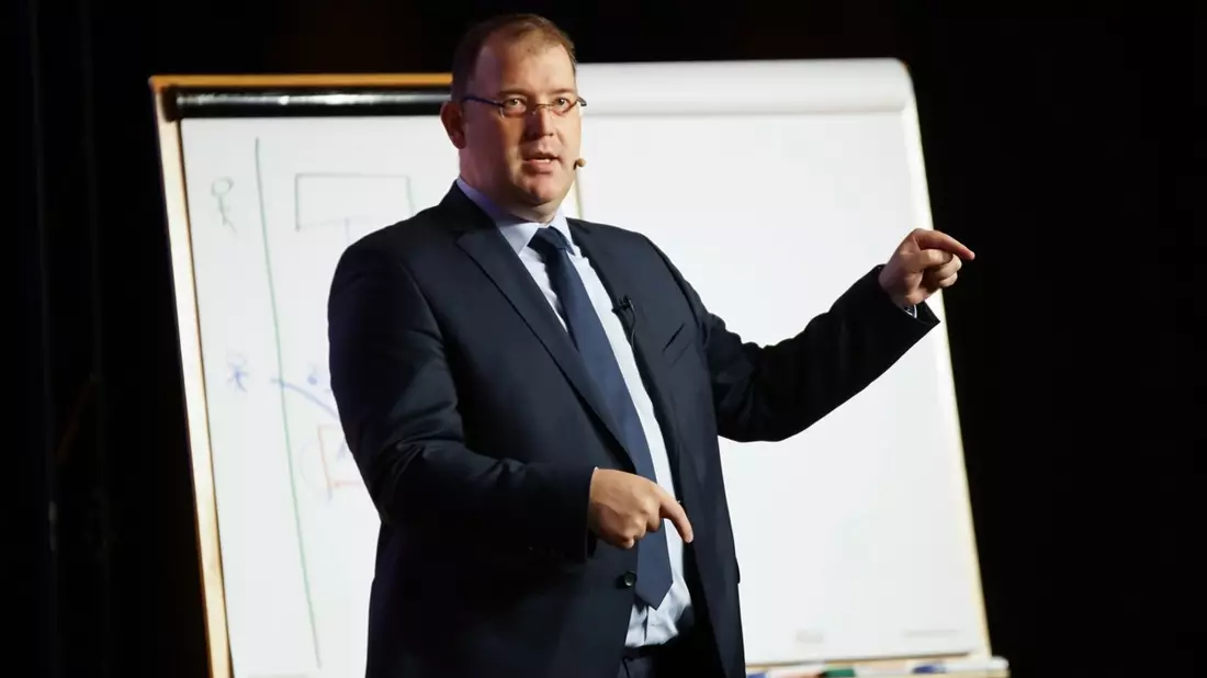 Steuern senken, Nachfolge sichern, Zukunft gestalten: Sascha Drache erklärt, wie Stiftungen als Rettungsanker für den Mittelstand dienen können - Bild: presseportal.de