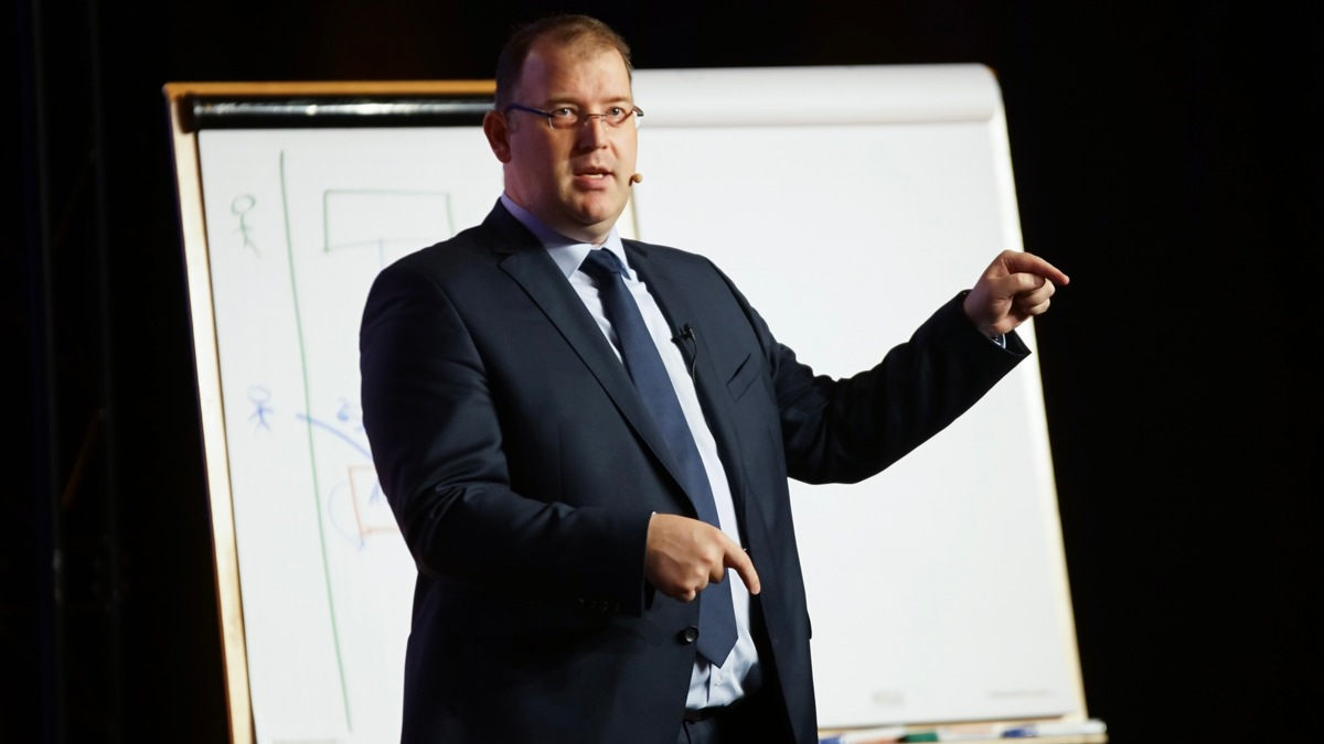 Steuern senken, Nachfolge sichern, Zukunft gestalten: Sascha Drache erklärt, wie Stiftungen als Rettungsanker für den Mittelstand dienen können - Foto: presseportal.de