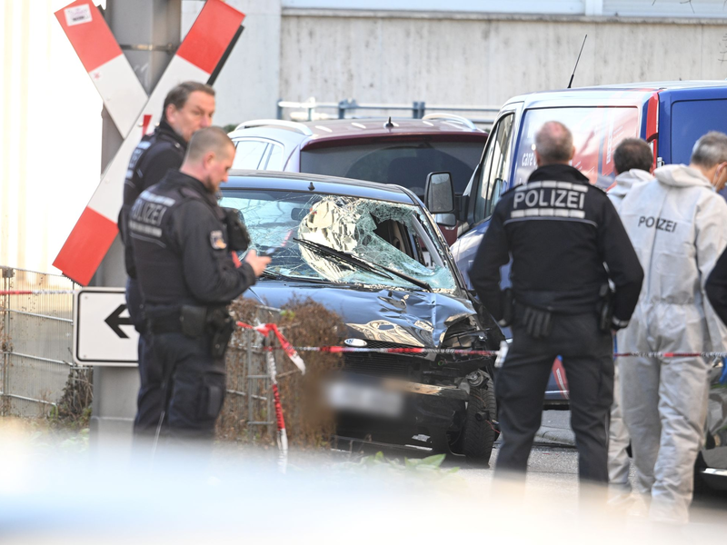 Der Todesfahrer von Mannheim wird voraussichtlich noch heute vor einen Ermittlungsrichter geführt. - Foto: Boris Roessler/dpa
