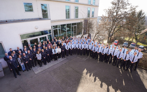 POL-S: Neue Beschäftigte beim Polizeipräsidium Stuttgart begrüßt - Foto: presseportal.de