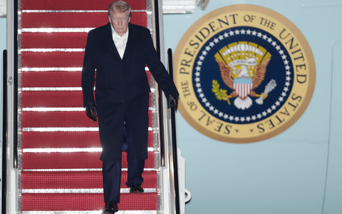 Trump droht mit neuen Zöllen. (Archivbild) - Foto: Luis M. Alvarez/FR596 AP/AP/dpa