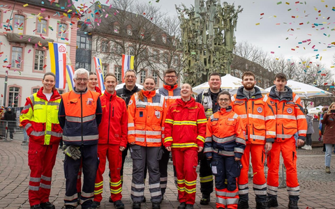 FW Mainz: Bilanz des Rosenmontags 2025 aus Sicht von Feuerwehr und Sanitätsdienst Mainz - Foto: presseportal.de