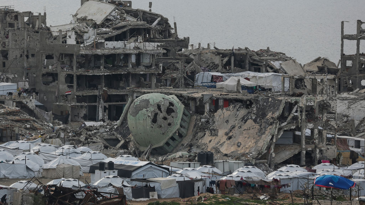 Der Gazastreifen ist nach mehr als 15 Monaten Krieg weitgehend zerstört. - Foto: Jehad Alshrafi/AP/dpa