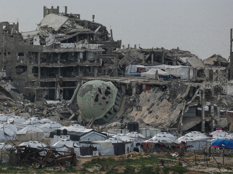 Der Gazastreifen ist nach mehr als 15 Monaten Krieg weitgehend zerstört. - Foto: Jehad Alshrafi/AP/dpa