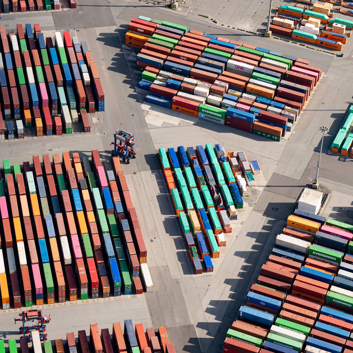 Die USA sind der zweitwichtigste Handelspartner des Hafens Hamburg. Der wichtigste ist China. (Archivbild)  - Foto: Daniel Reinhardt/dpa