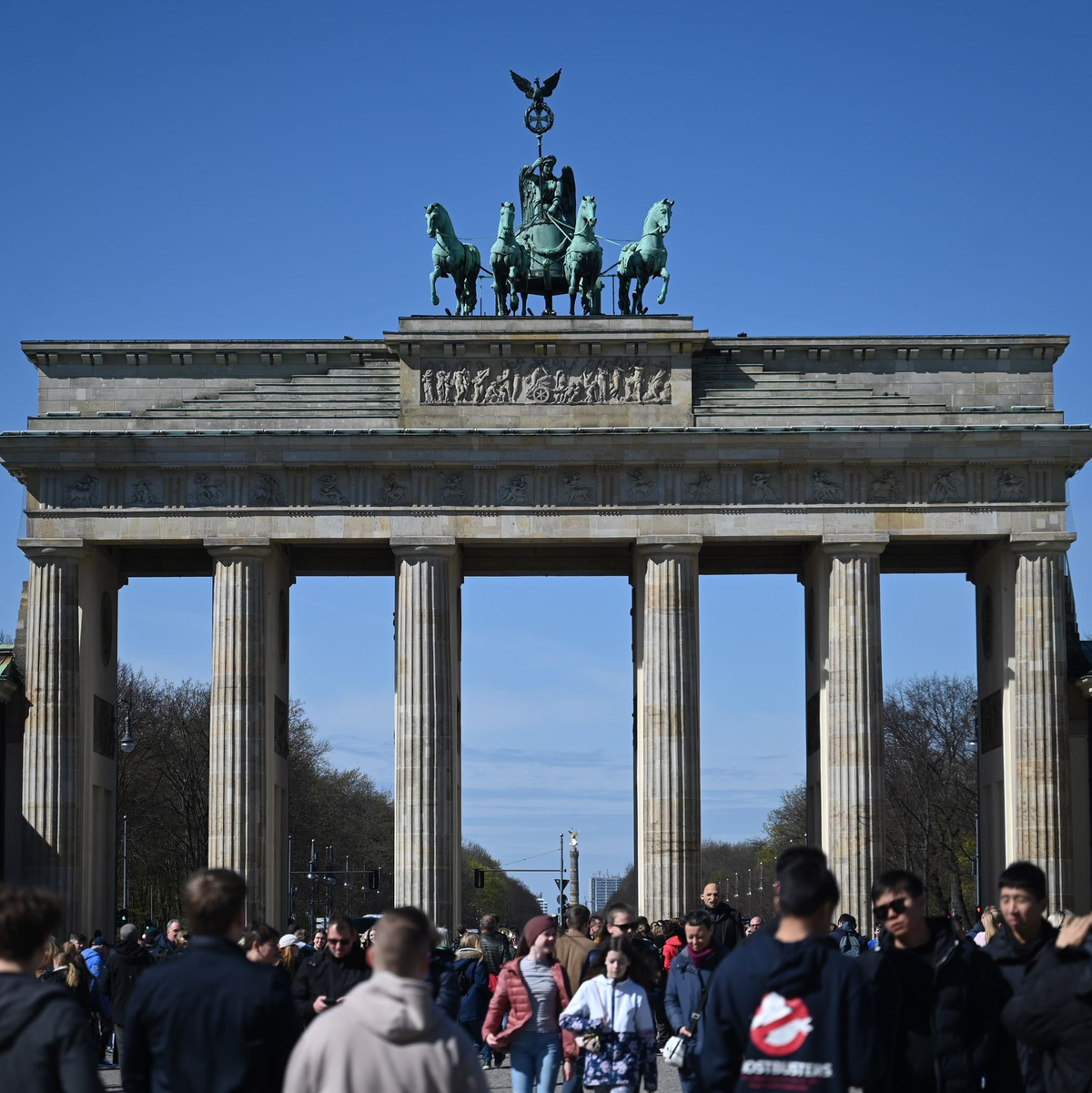 Das Brandenburger Tor gehört zu den Sehenswürdigkeiten der deutschen Hauptstadt. (Archivbild) - Foto: Jonathan Penschek/dpa