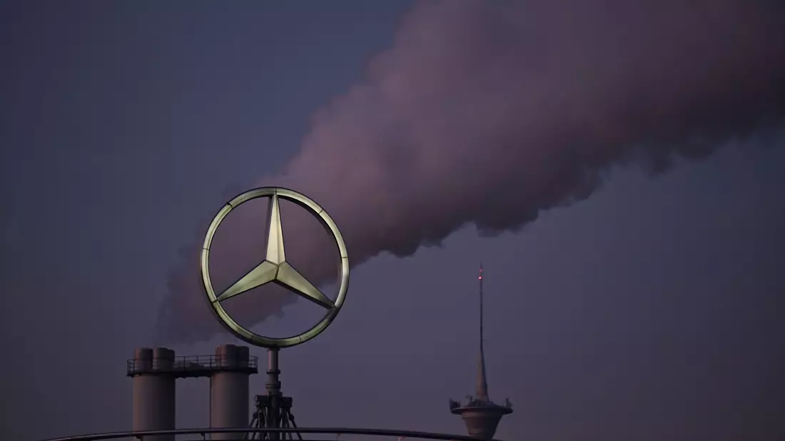 Mercedes-Benz will das Kapitel im Diesel-Skandal in den USA endgültig beenden. (Foto-Archiv) - Bild: Bernd Weißbrod/dpa