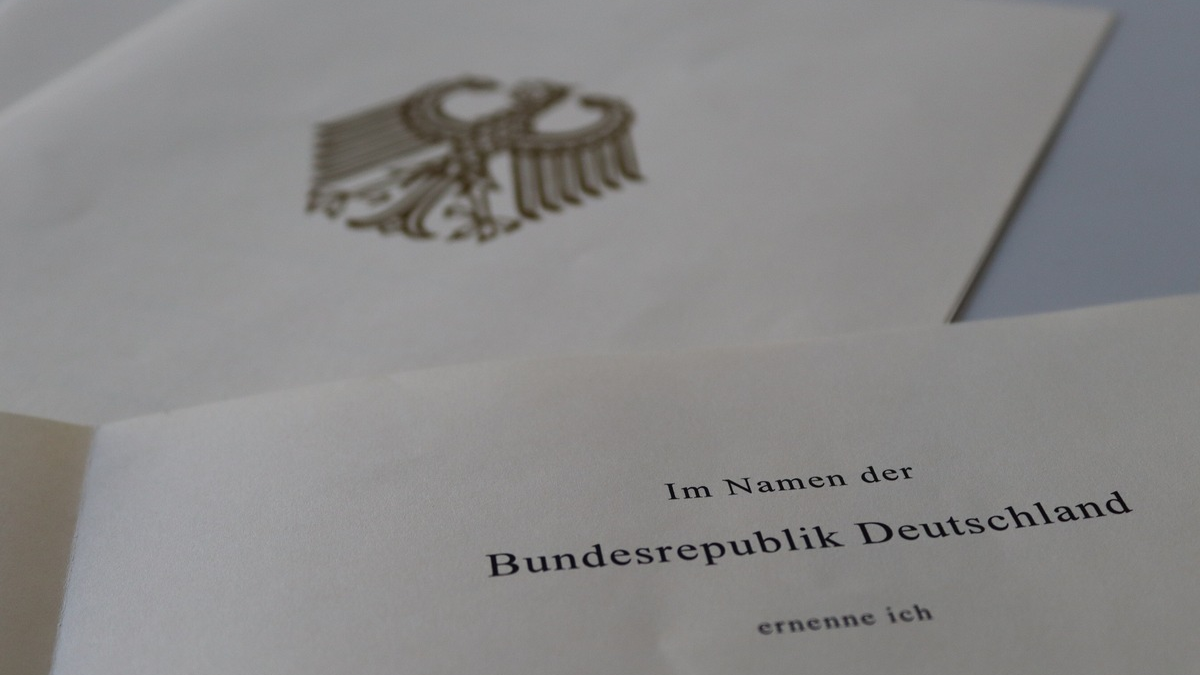 HZA-R: Start in ein spannendes und sicheres Berufsleben beim Hauptzollamt Regensburg / Jetzt Karriere beim ZOLL starten! - Foto: presseportal.de