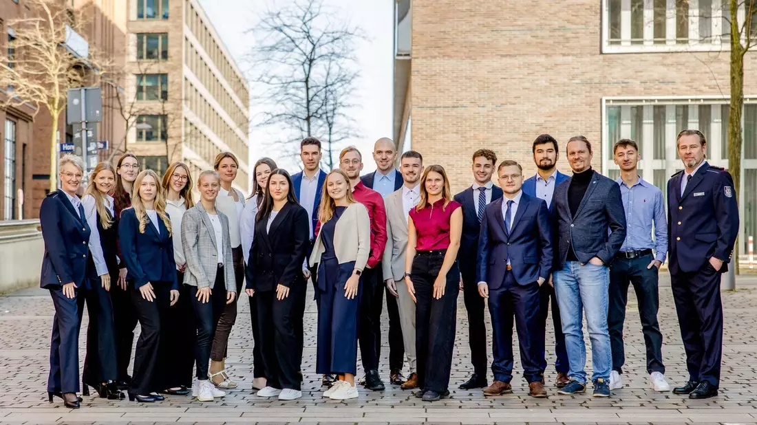HZA-HH: Feierliche Vereidigung - Bild: presseportal.de