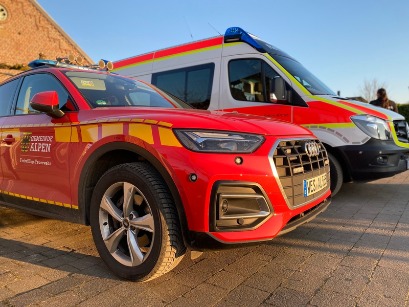FW Alpen: Eingeklemmte Person im Trecker und verdächtiger Rauch - 2 Einsätze am Donnerstag - Foto: presseportal.de
