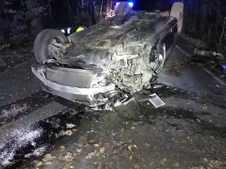 POL-GM: Mit Auto überschlagen - 18-Jähriger leicht verletzt - Foto: presseportal.de